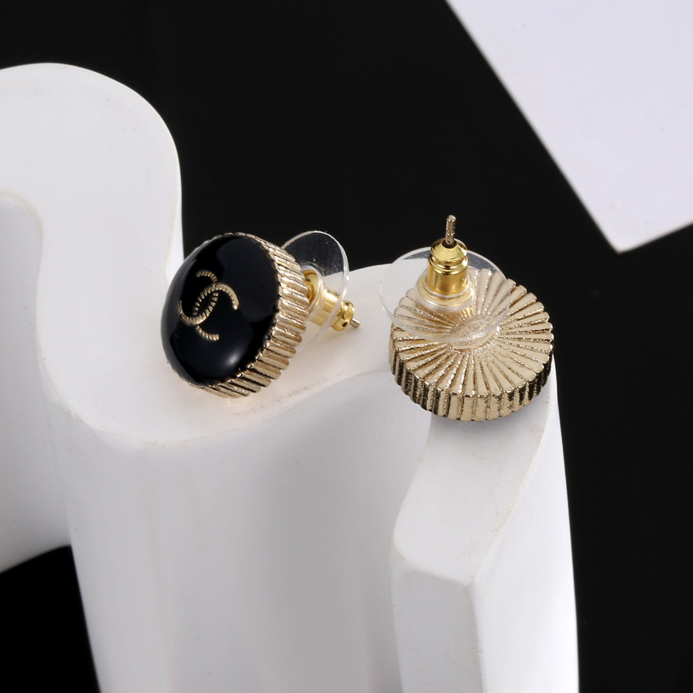 Chanel Circle Black Resin Earrings - 18K Yellow Gold