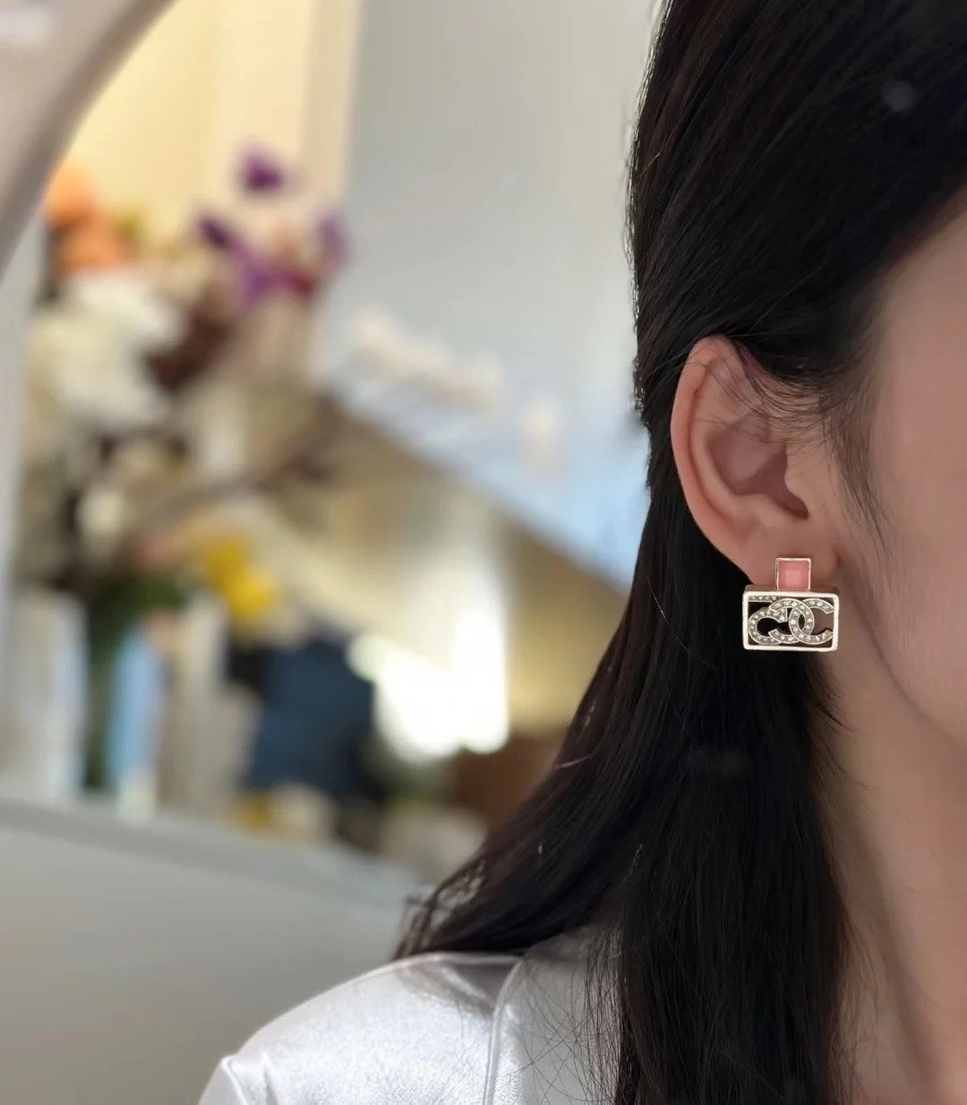 Chanel Square Diamond Earrings - 18K Yellow Gold