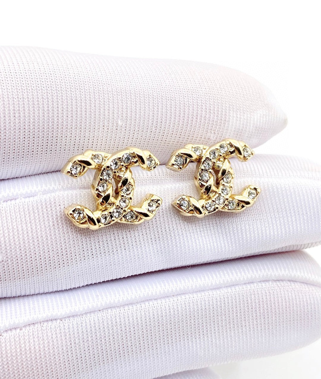 Chanel Full Crystal Earrings - 18K Yellow Gold