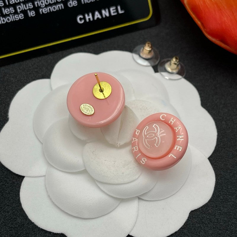 Chanel Pink Round Earrings - 18K Yellow Gold