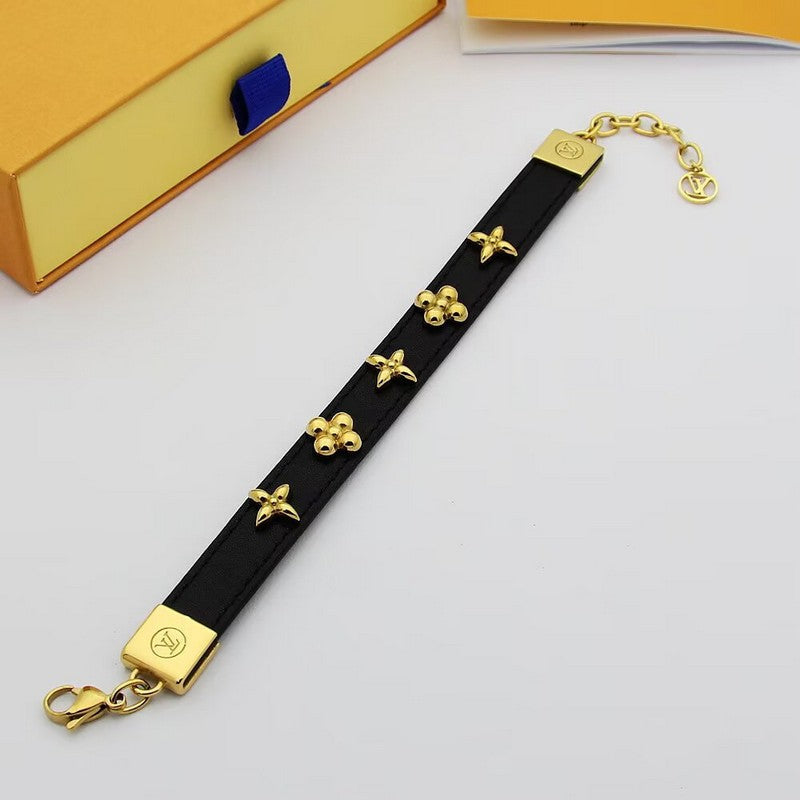 Louis Vuitton Fleurs Rivets Bracelet