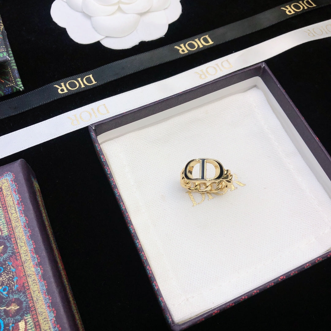 Dior Petit CD Chain Link Ring - 18K Yellow Gold