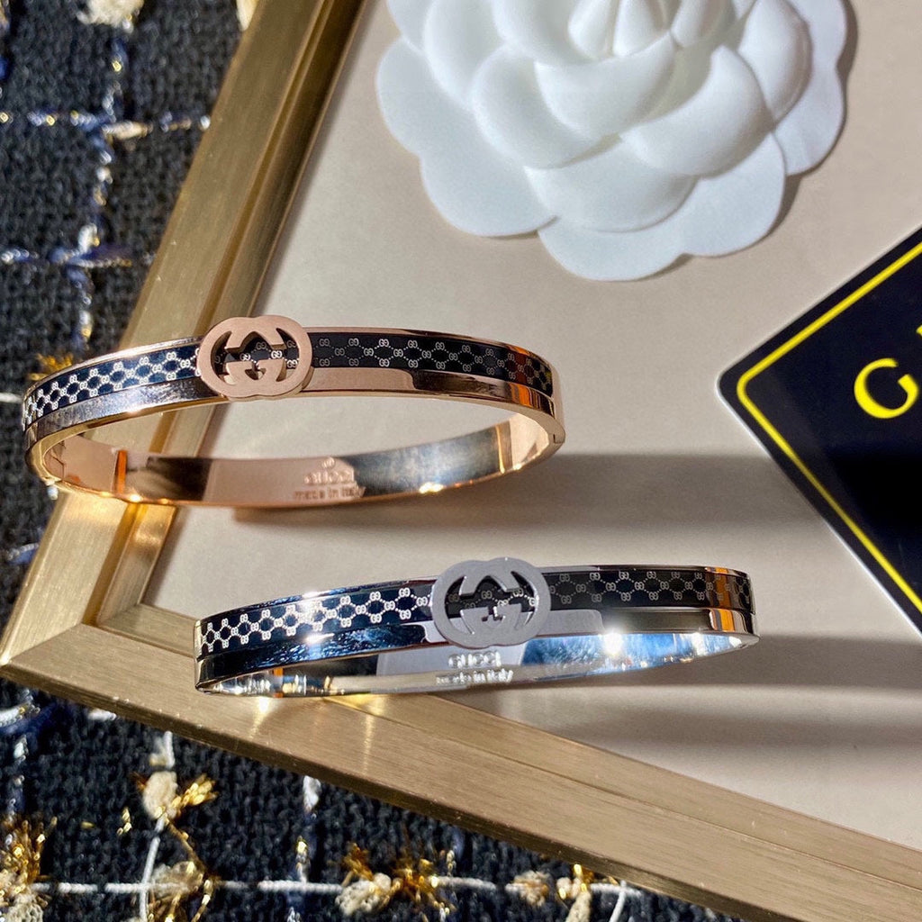 Gucci Double G Vintage Bracelet