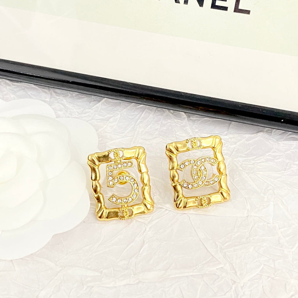 Chanel No.5 Square Diamond Earrings - 18K Yellow Gold