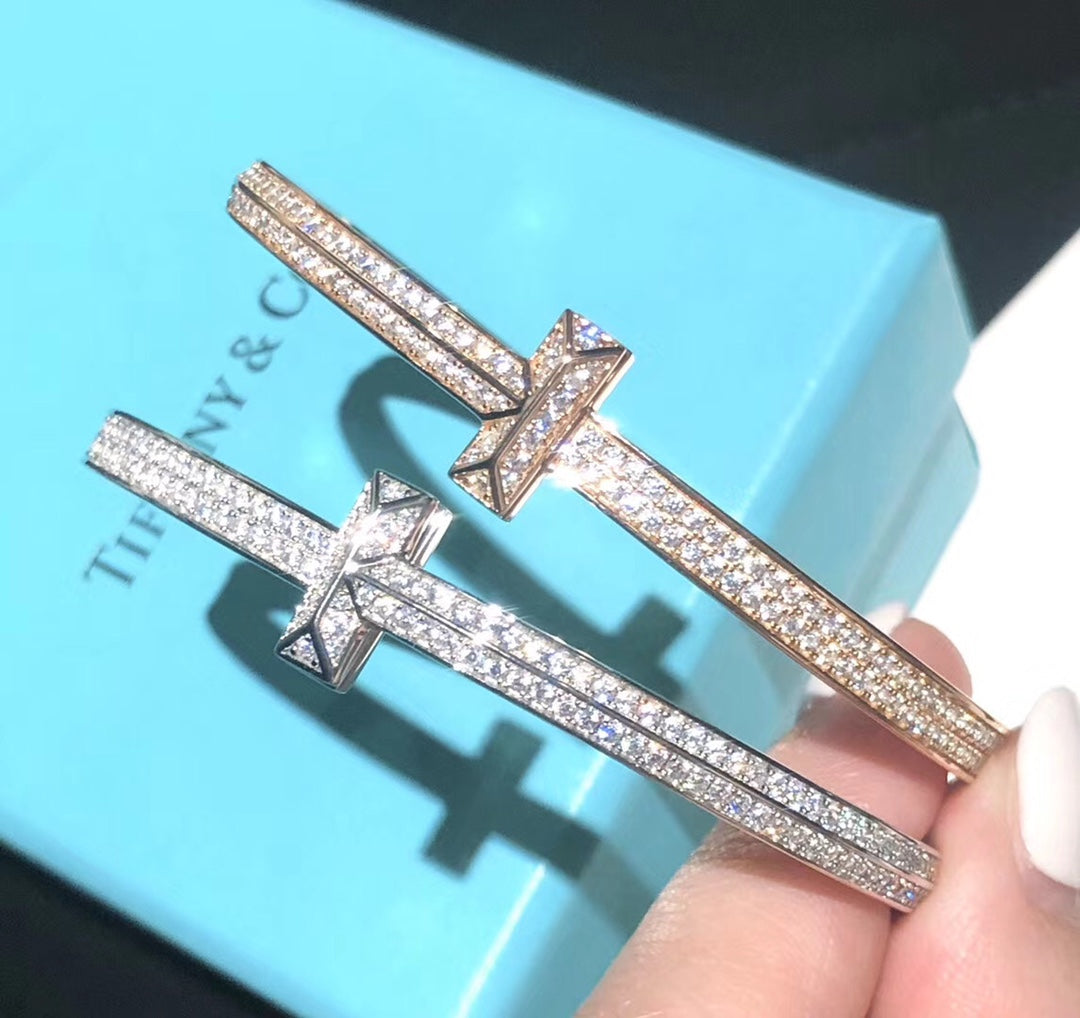 T1 Wide Moissanite Hinged Bangle Bracelet - 18K Gold