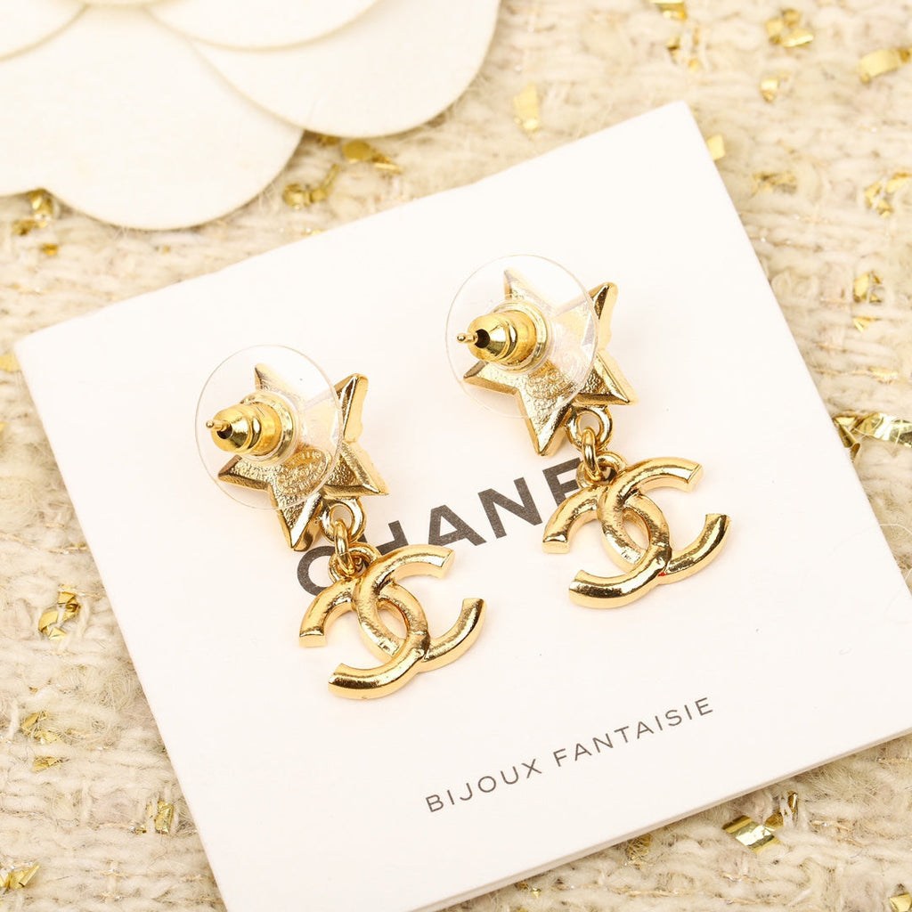Chanel Star Crystal Earrings - 18K Yellow Gold