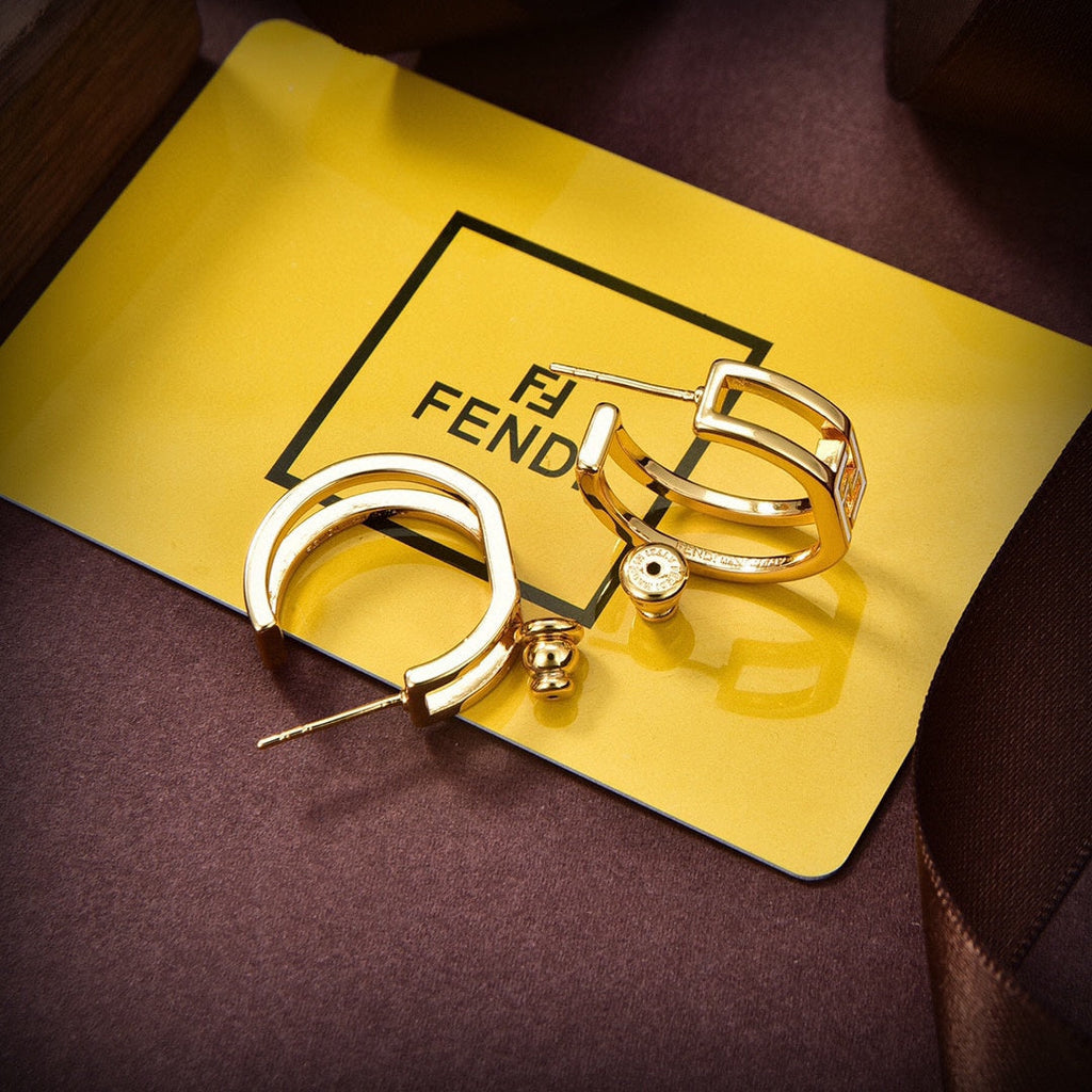 Fendi Forever Oval Earrings - 18K Yellow Gold