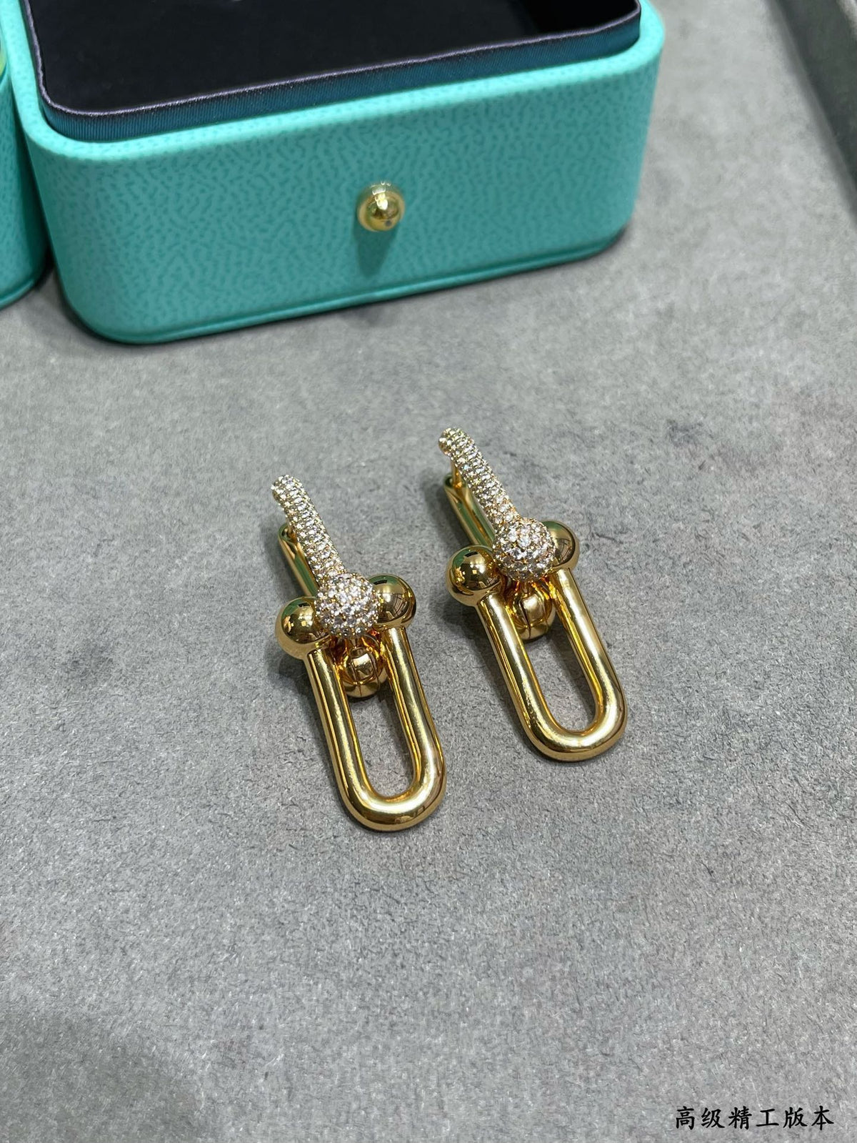Tiffany HardWear Large Link Moissanite Earrings - 18K Yellow Gold