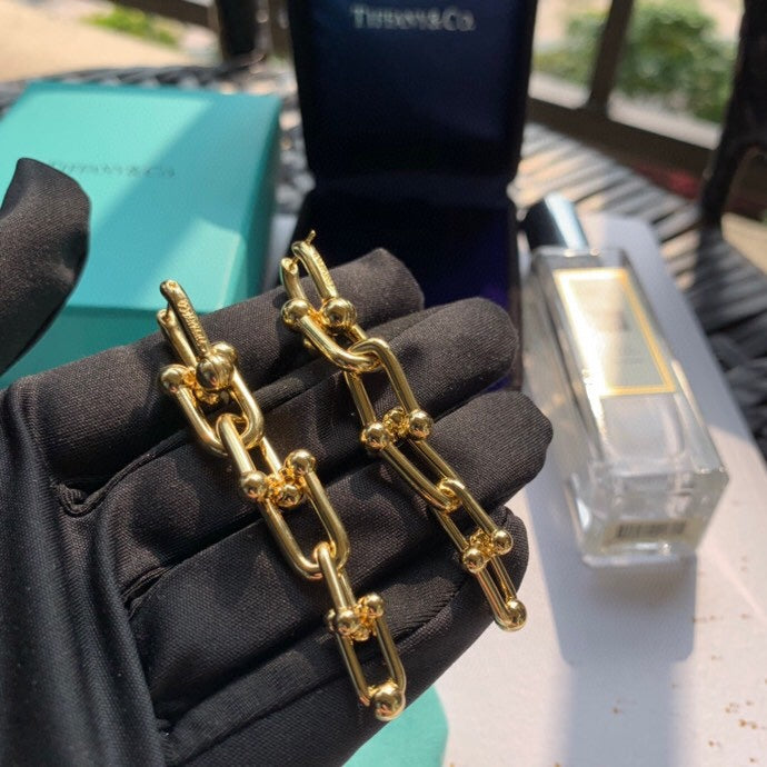 Tiffany HardWear Graduated Link Earrings - 18K Gold