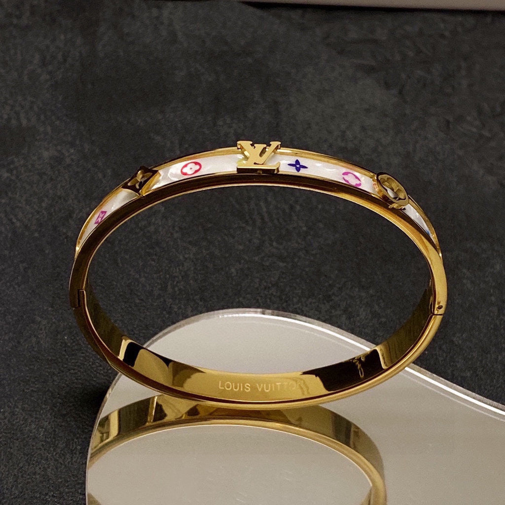 Louis Vuitton Pearl Bracelet