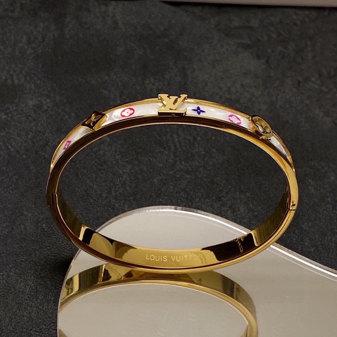 Louis Vuitton Pearl Bracelet