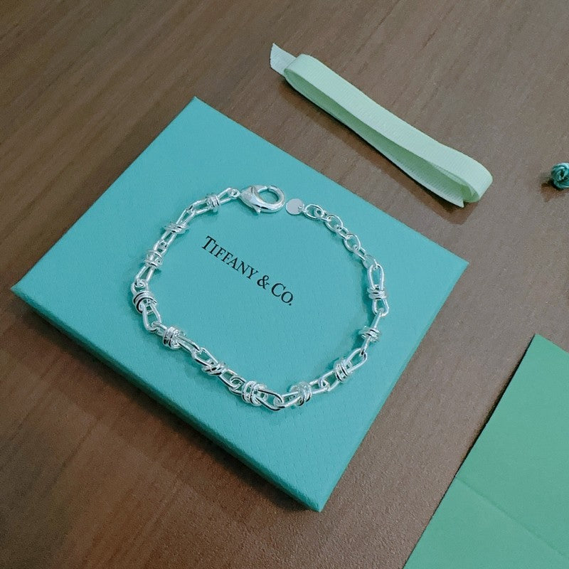 Return to Tiffany Lock Bracelet - 18K White Gold