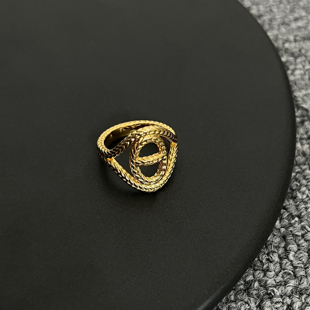 Hermes Chaine D'Ancre Danae Medium Ring - 18K Gold