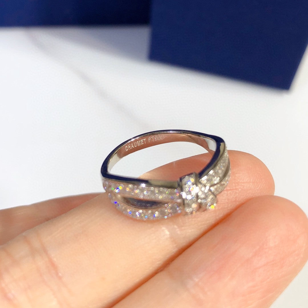 Moissanite Ring - 18K White Gold