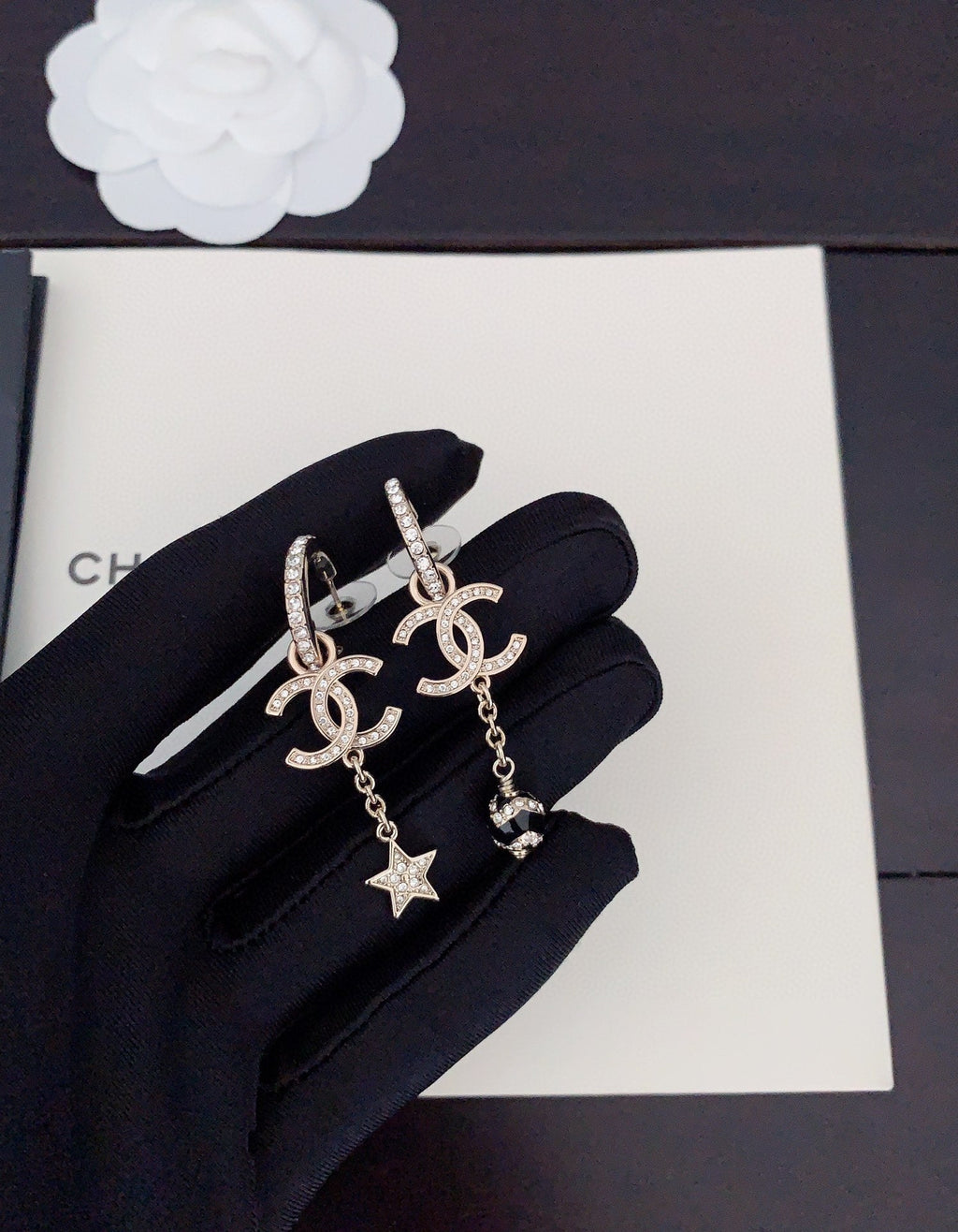Chanel Star Pearls Pendant Earrings - 18K Yellow Gold