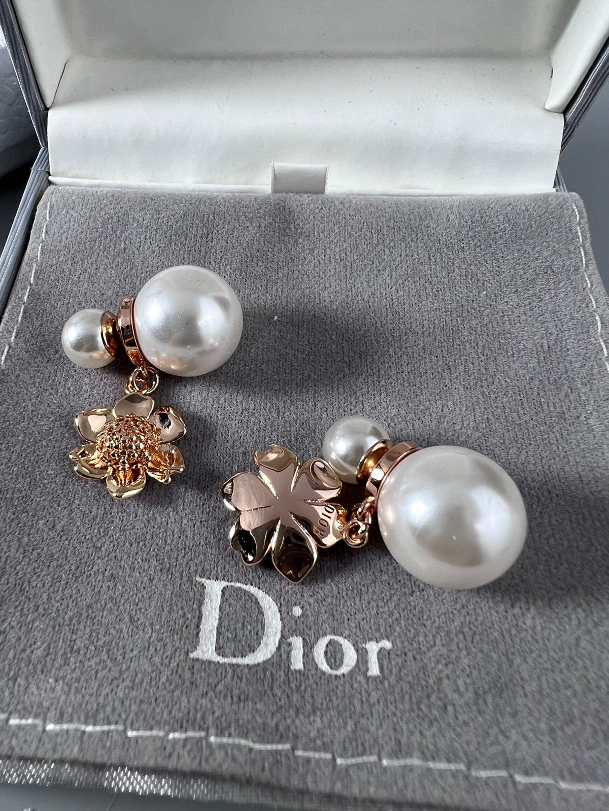 Dior Vintage Flower Pearl Earrings
