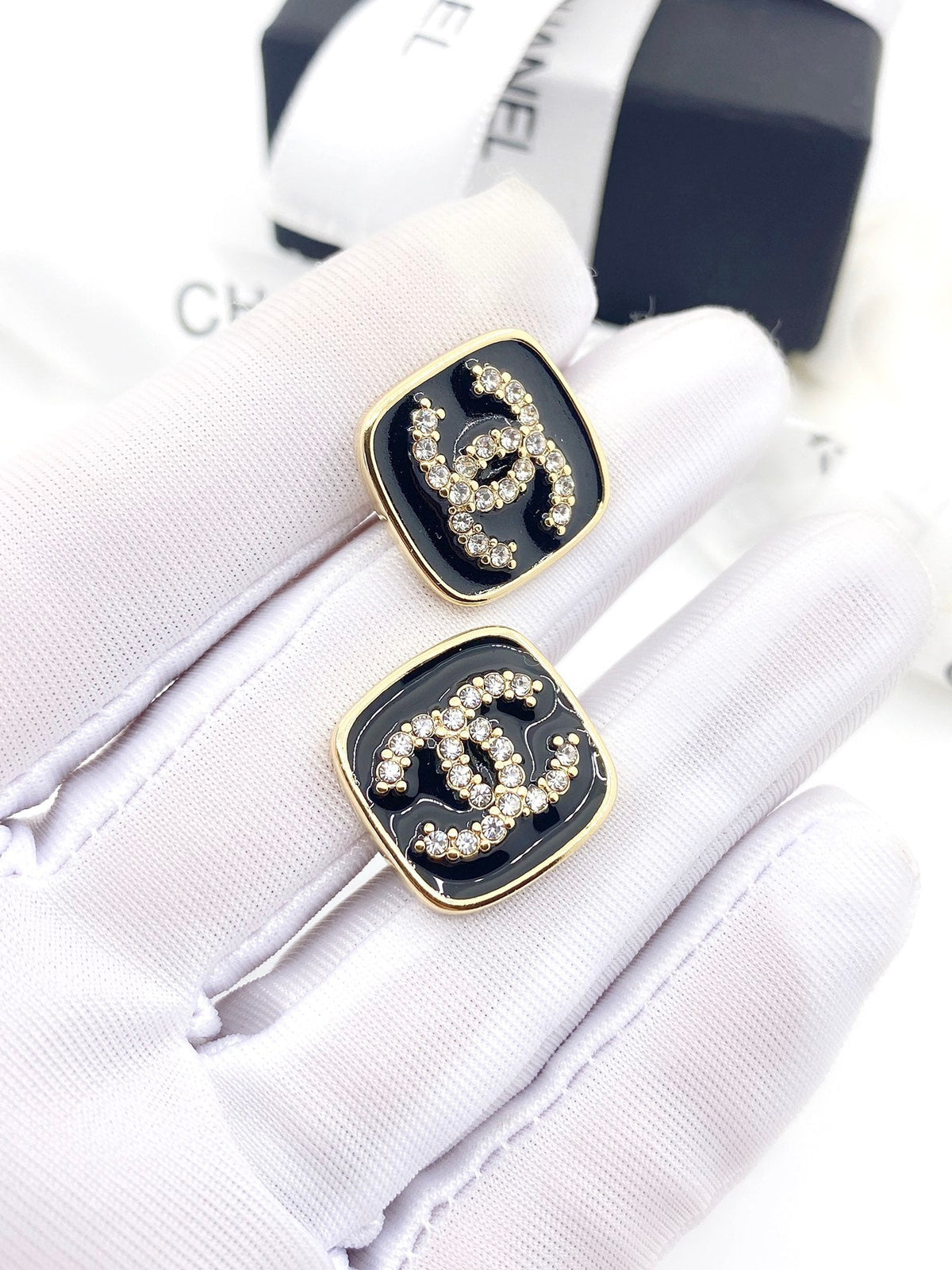 Chanel Square Resin Diamond Earrings - 18K Yellow Gold