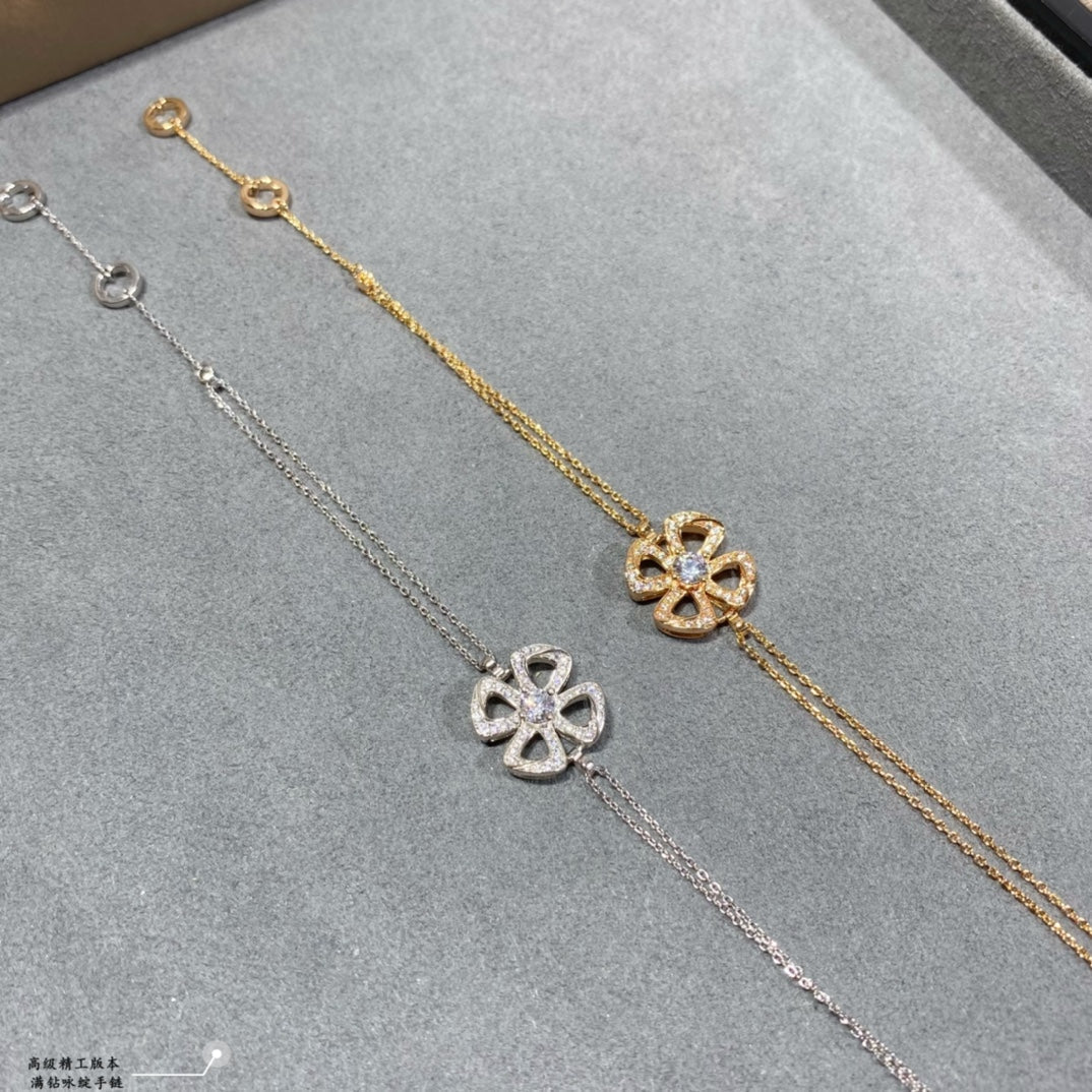 Fiorever Central Moissanite Bracelet - 18K Gold