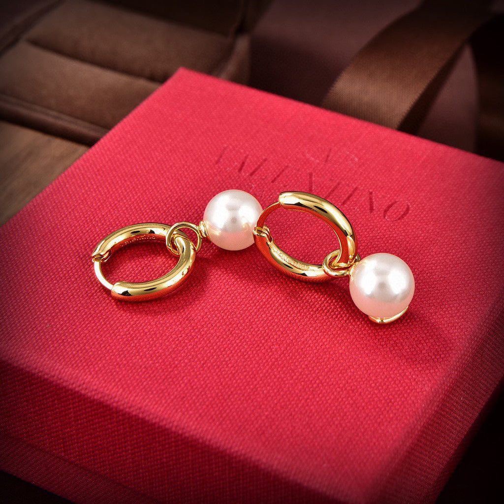 Valentino Pearl Earrings - 18K Yellow Gold