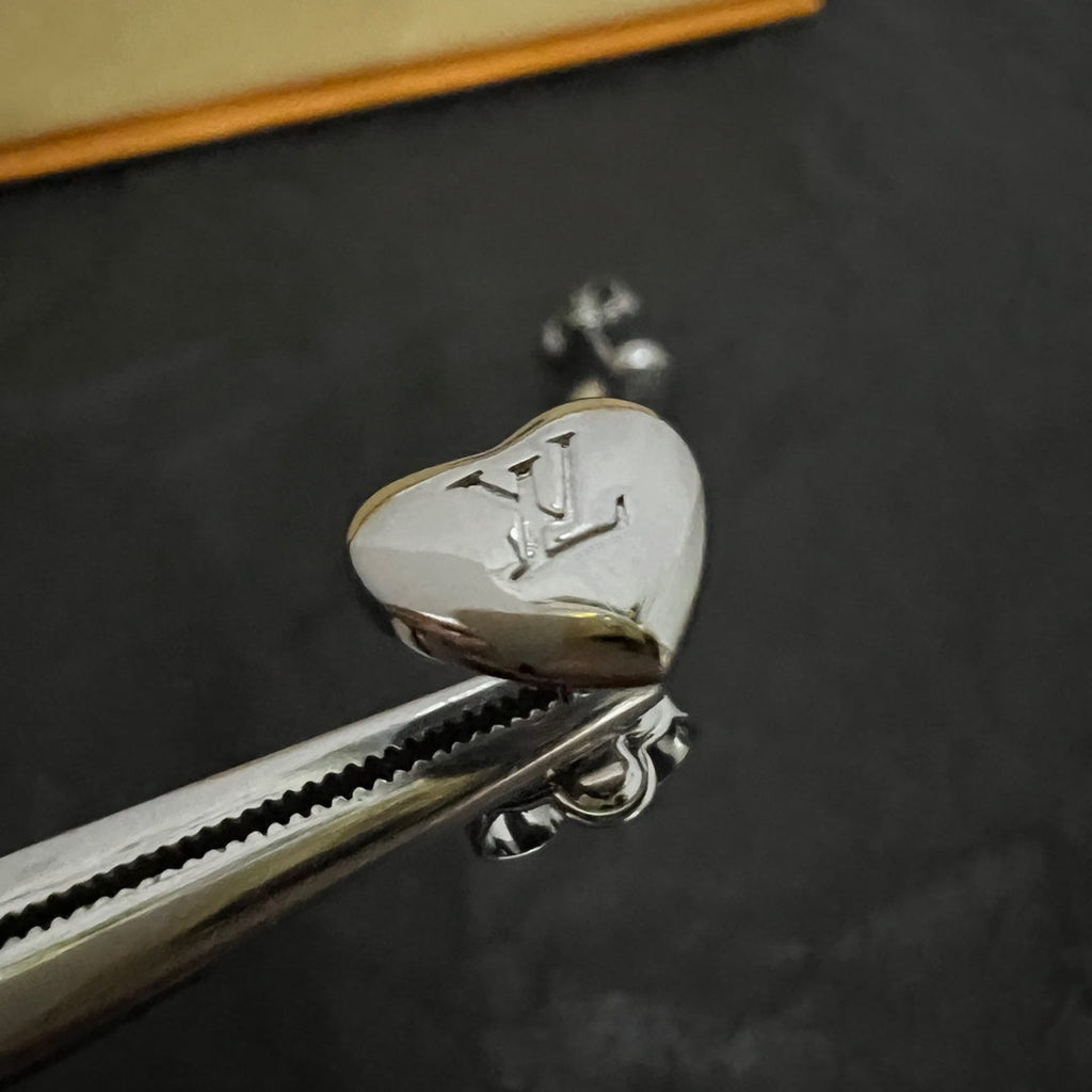 Louis Vuitton Heart Earrings - 18K Gold