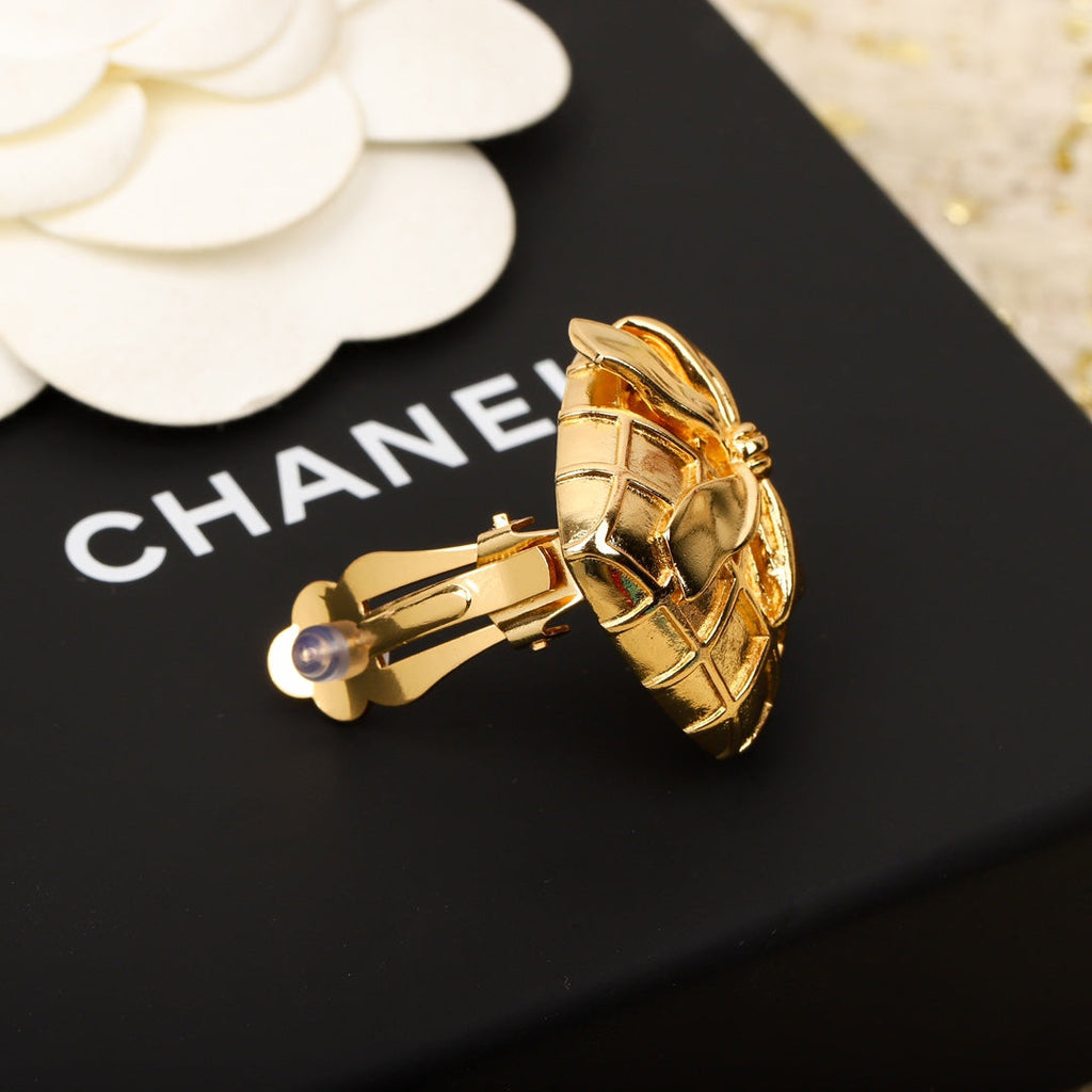 Chanel Vintage Earrings - 18K Yellow Gold