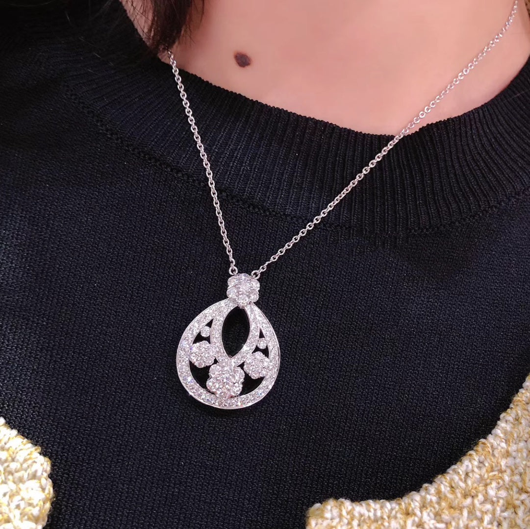 Snowflake Necklace - 18K Gold