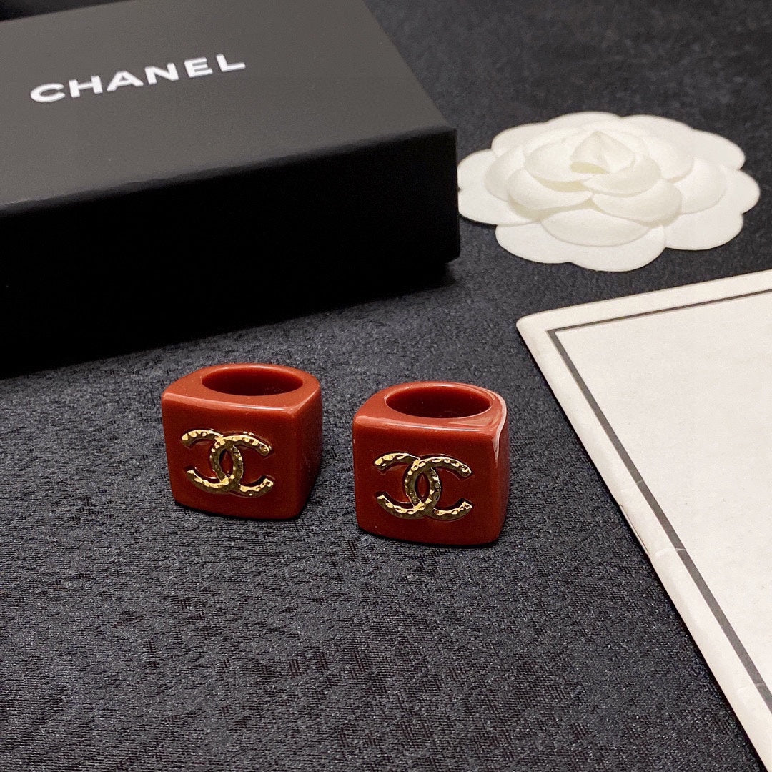 Chanel Vintage Red Ring - 18K Yellow Gold