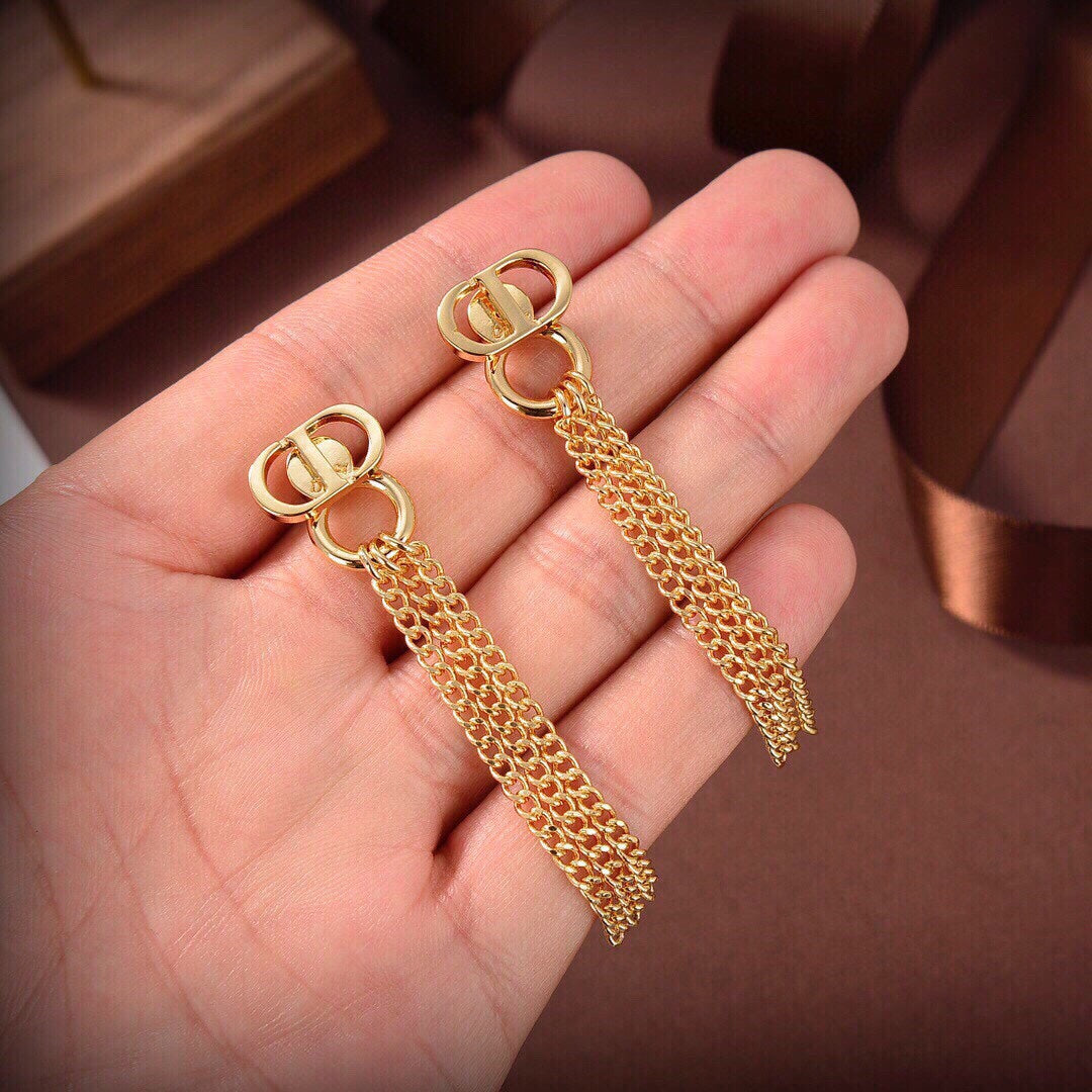 Dior 30 Montaigne Chain Earrings