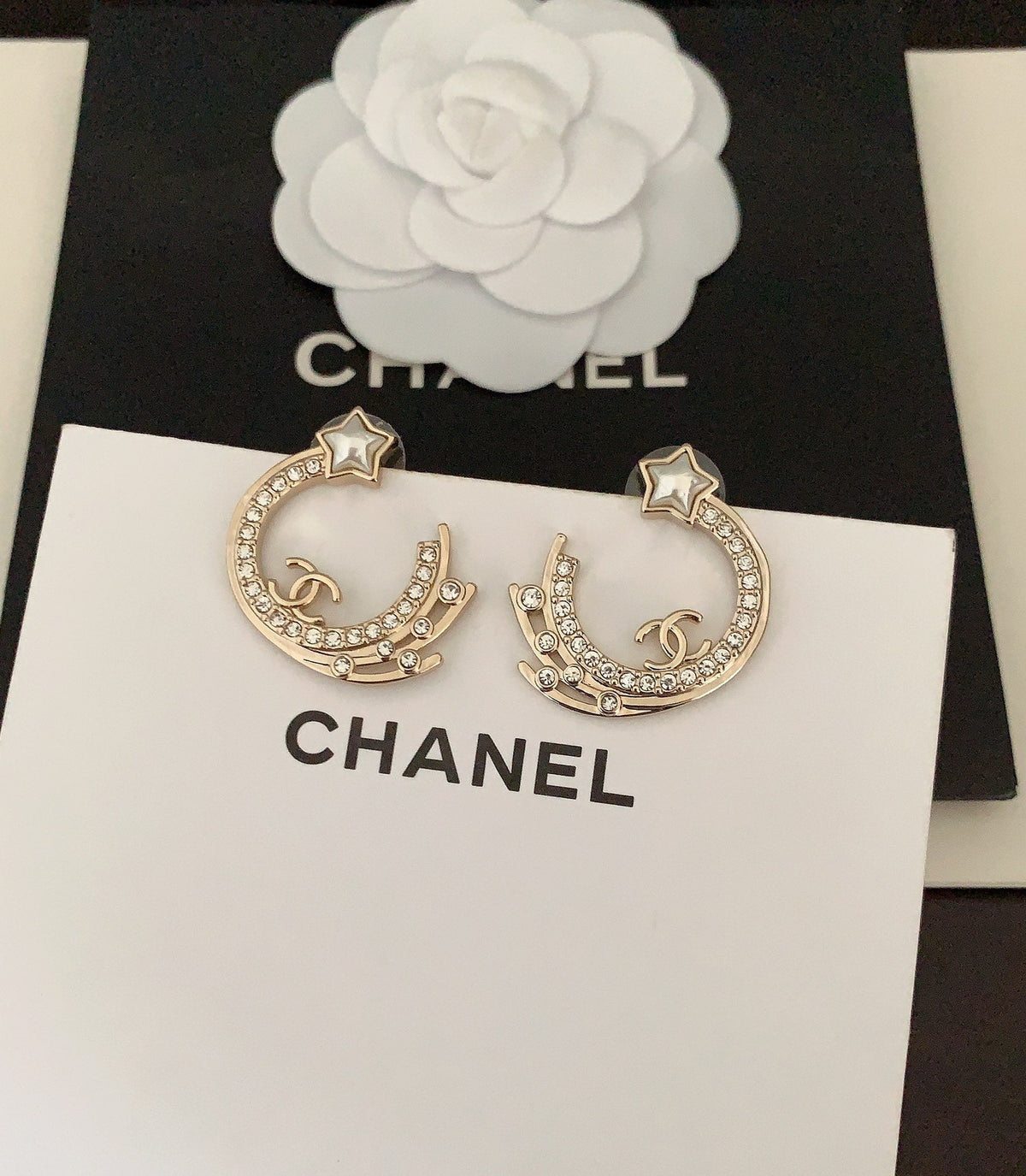 Chanel Crystal Earrings - 18K Yellow Gold