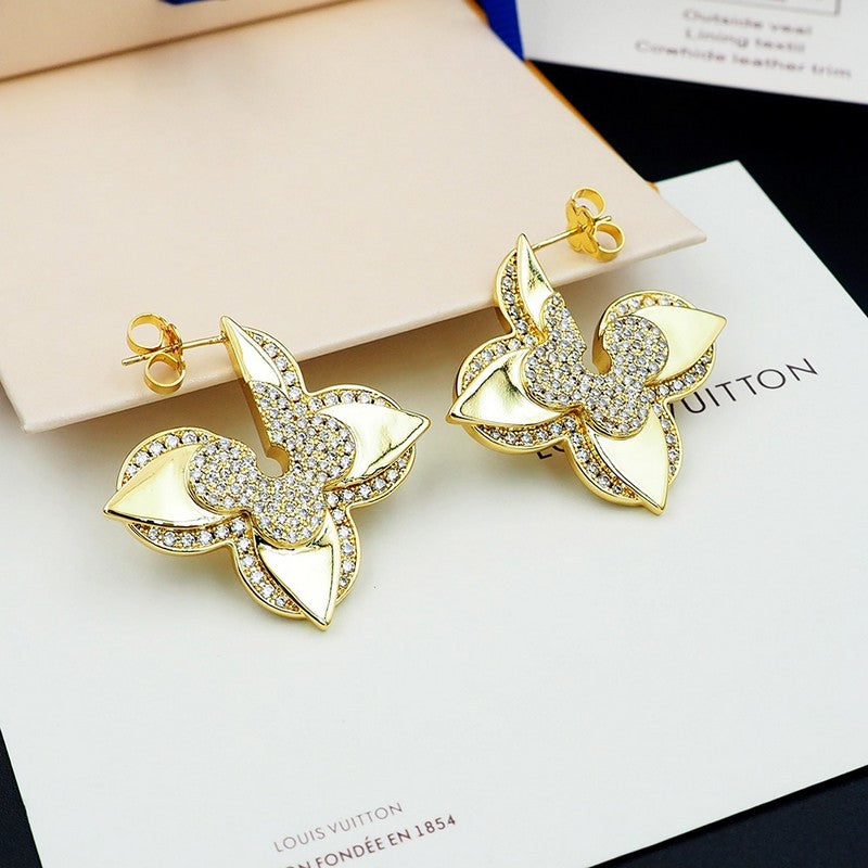 Louis Vuitton Medaillon Earrings