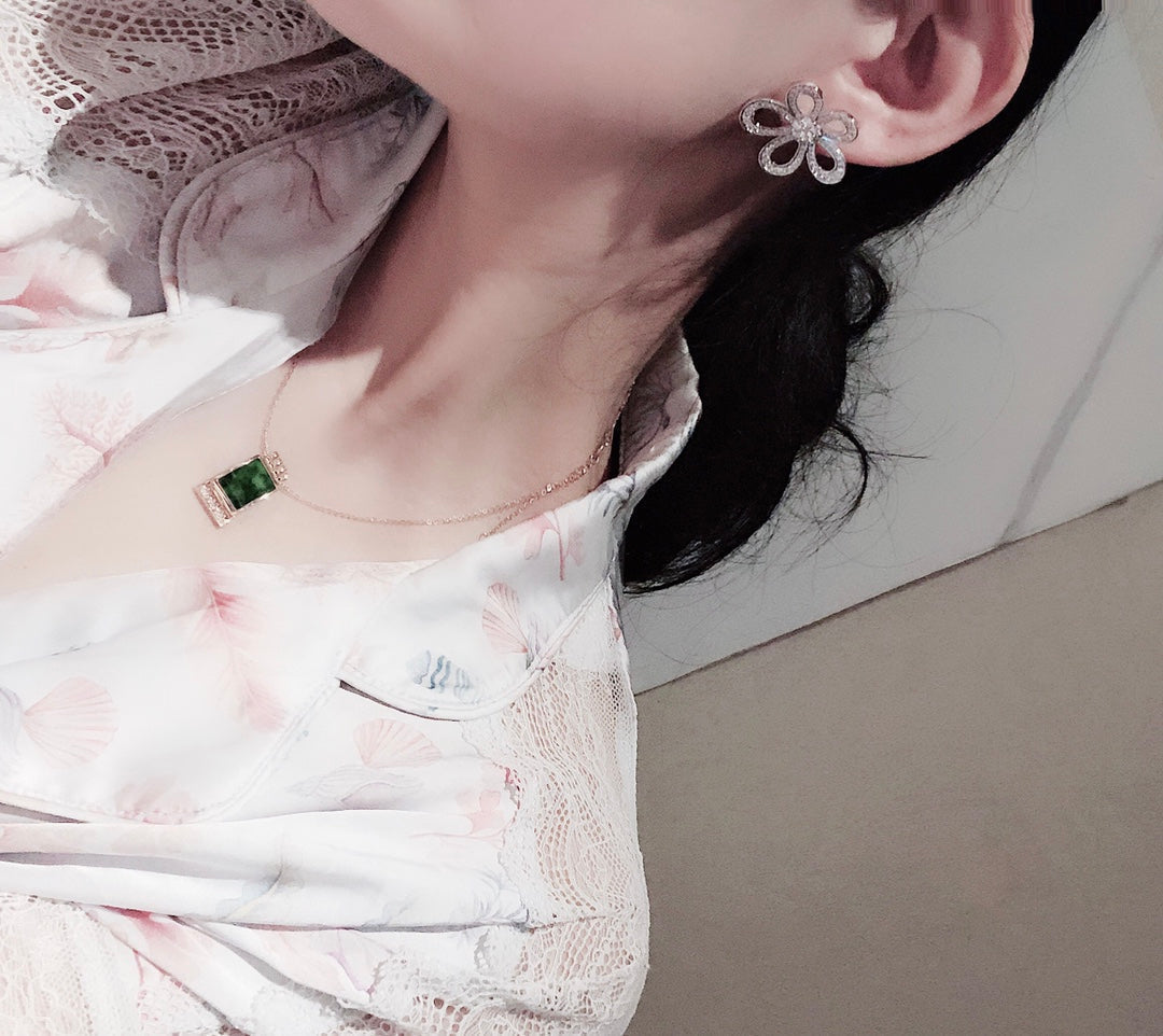Flowerlace Earrings - 18K White Gold