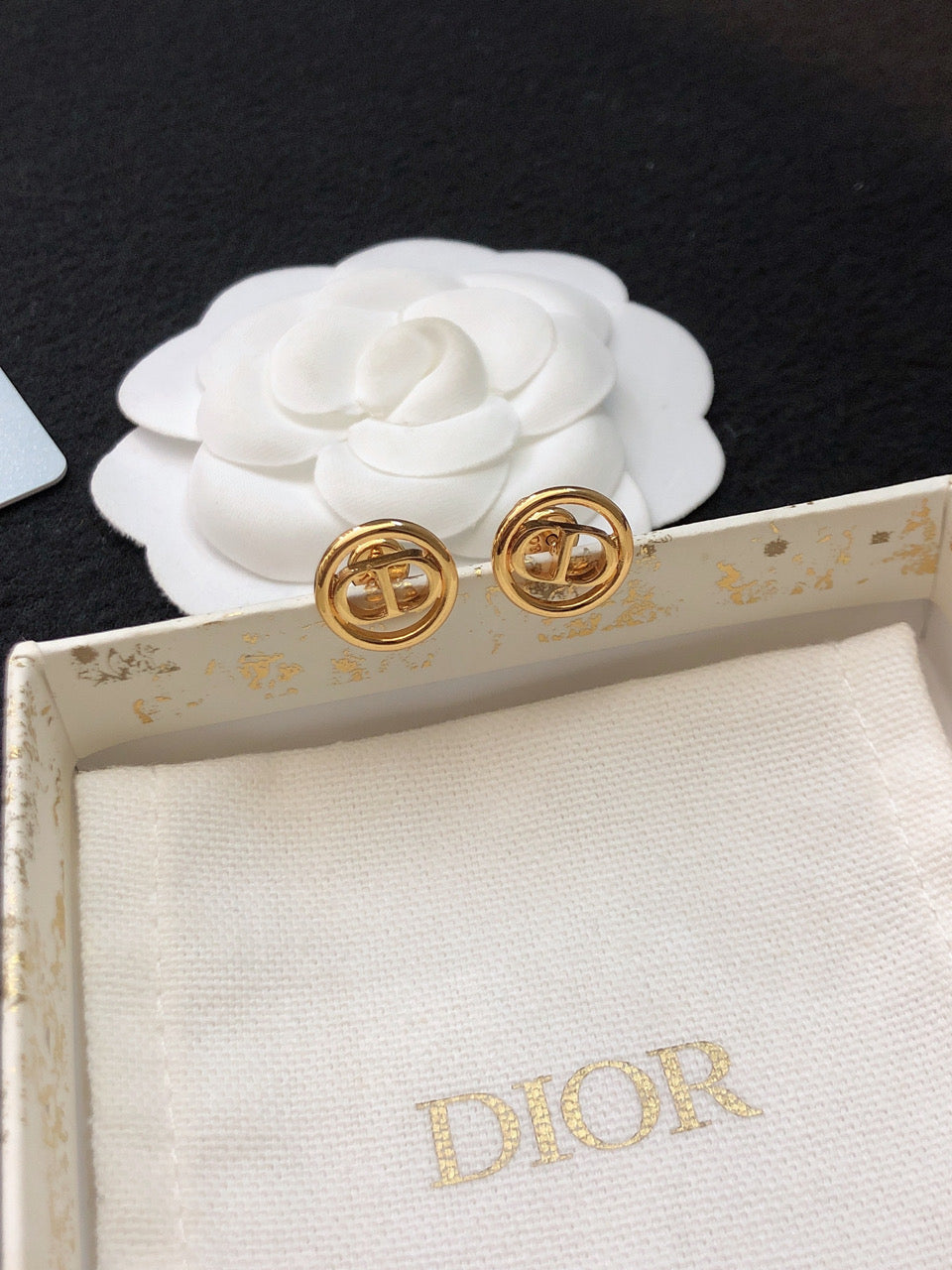 Dior 30 Montaigne Earrings