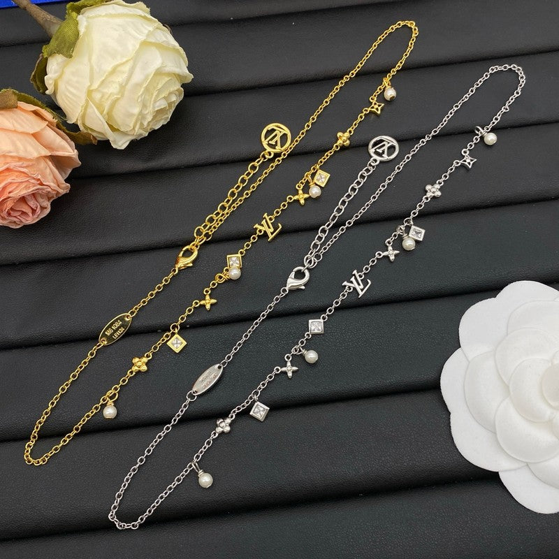 Louis Vuitton Pearl Gold Necklace