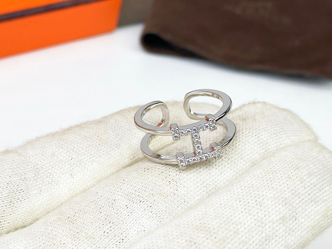 Hermes Ever Chaine D'ancre Ring - 18K White Gold