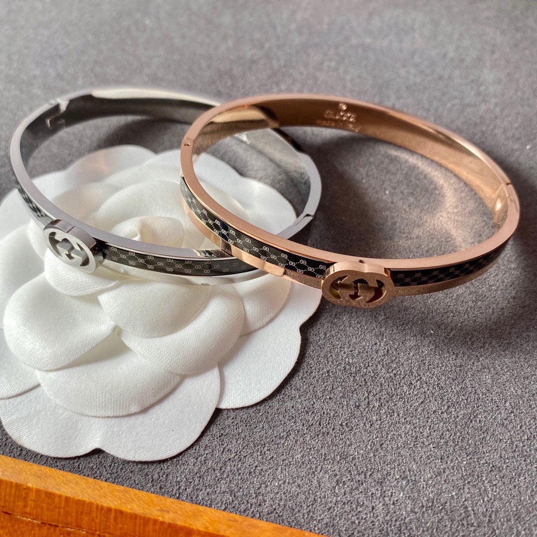 Gucci Double G Vintage Bracelet