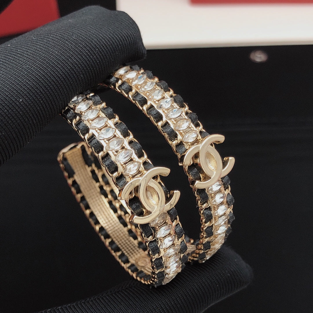 Chanel Strass Earrings - 18K Yellow Gold