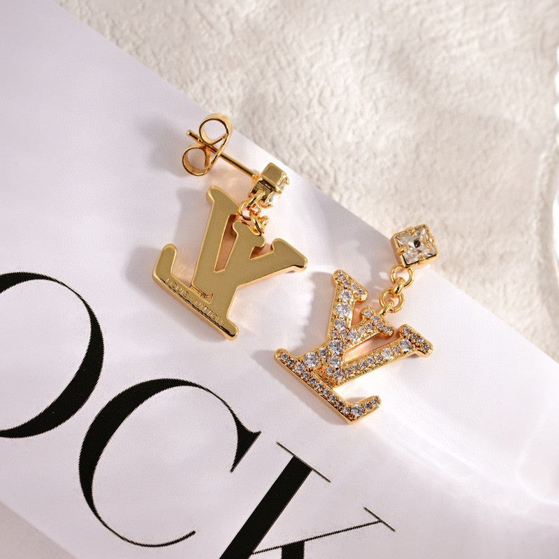 Louis Vuitton Lady Earrings - 18K Yellow Gold