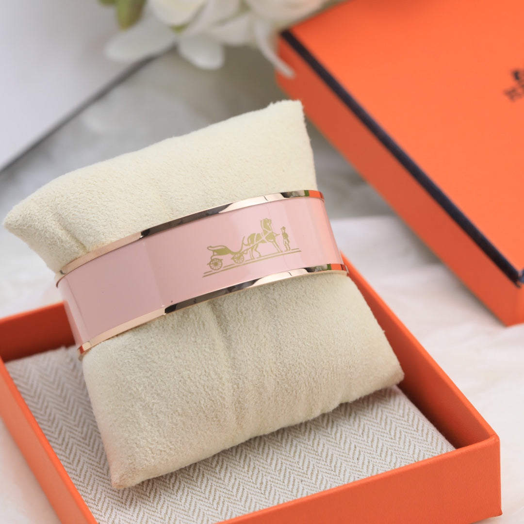 Hermes Enamel Caleche Wide Bangle Bracelet - 18K Yellow Gold