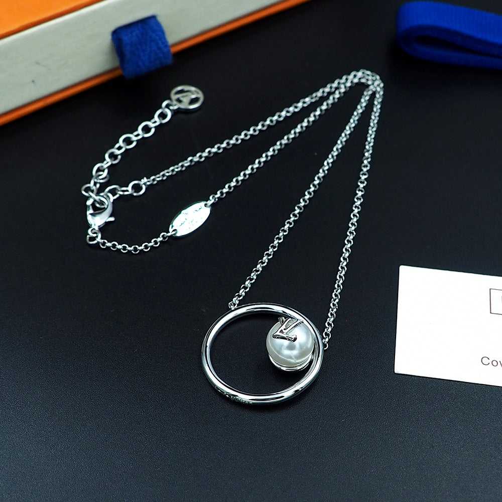 Louis Vuitton Eclipse Pearl Necklace