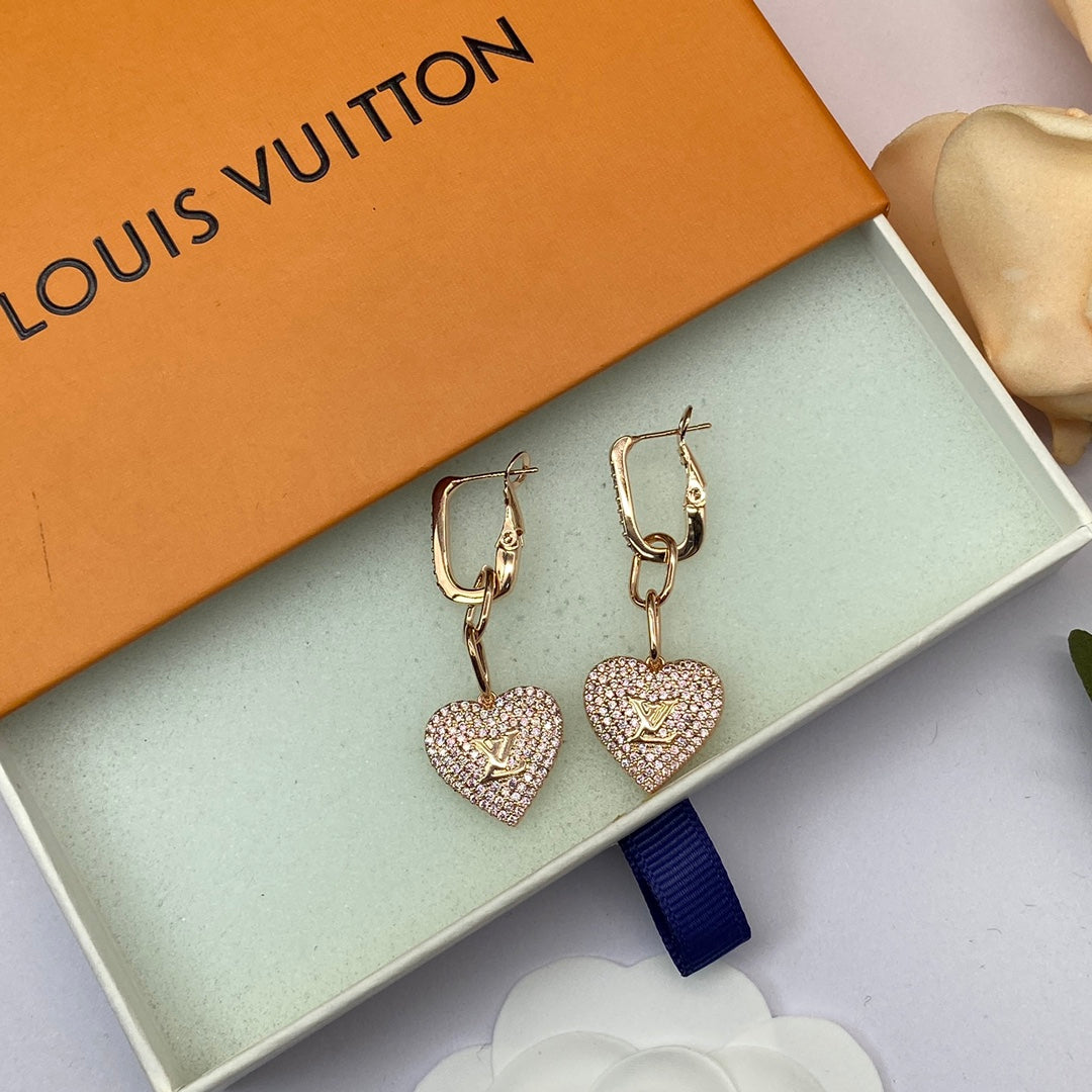 Louis Vuitton Diamond Heart Earrings - 18K Gold
