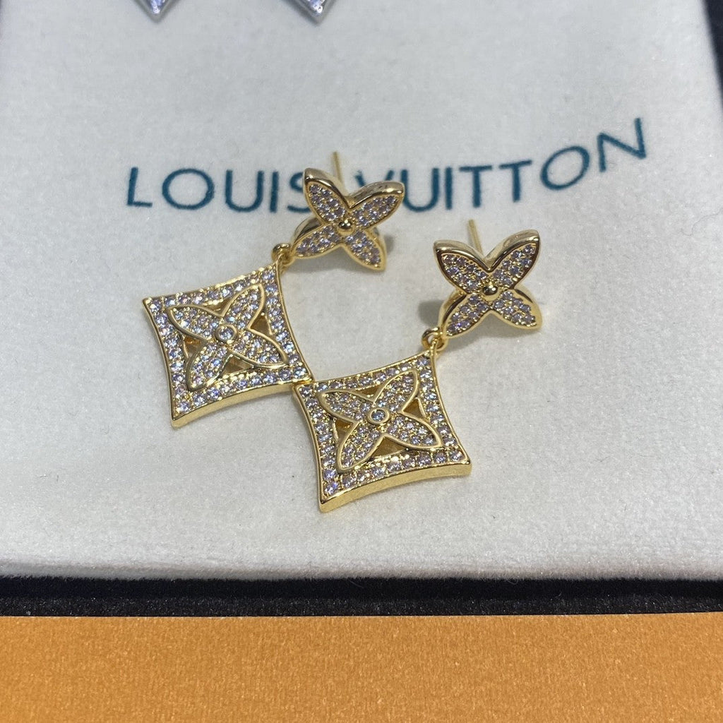 Louis Vuitton Blossom Earrings - 18K Gold
