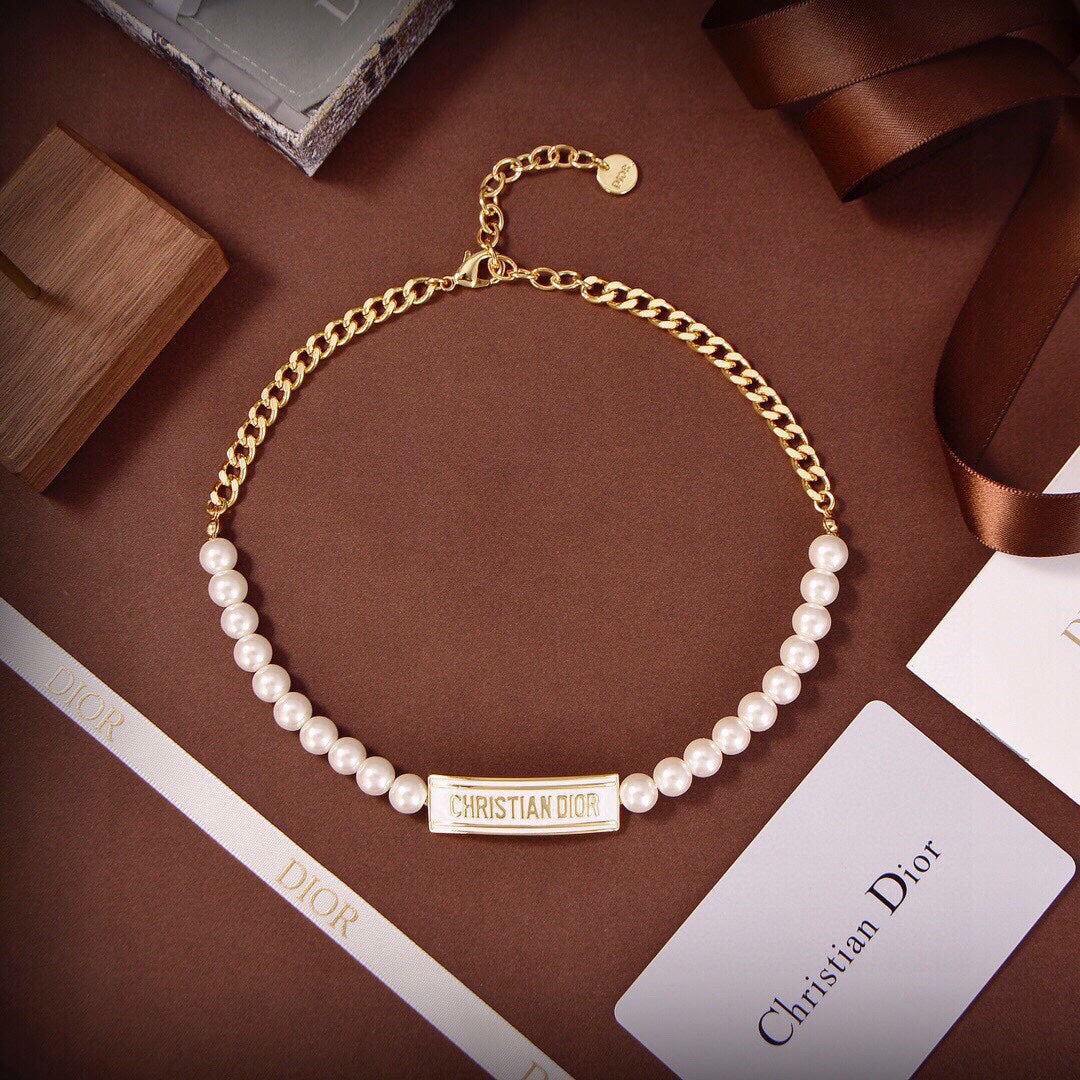 Dior 30 Montaigne Necklace