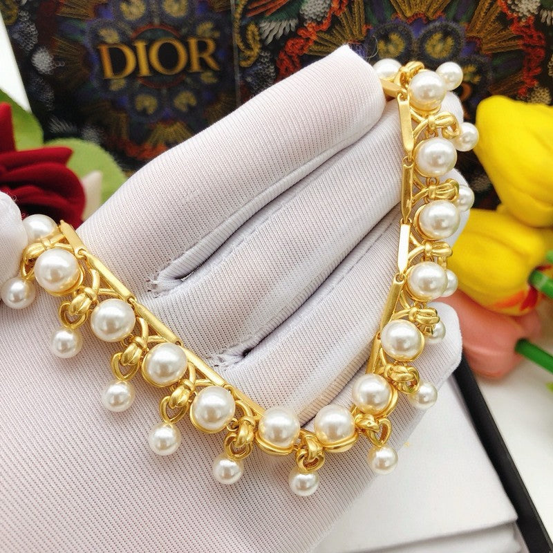 Dior 30 Montaigne Pearl Necklace