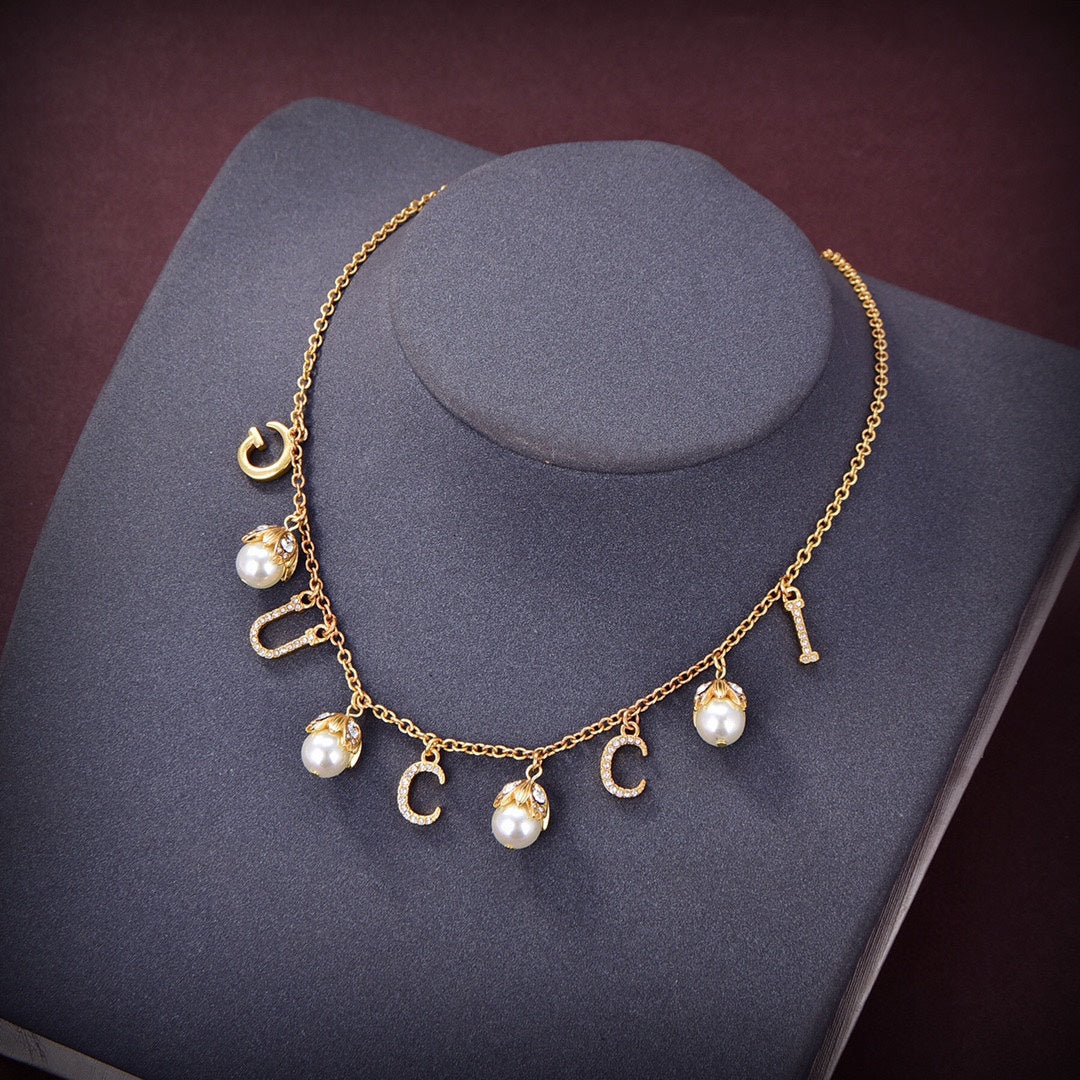 Gucci Double G Fashion Show Chain Necklace