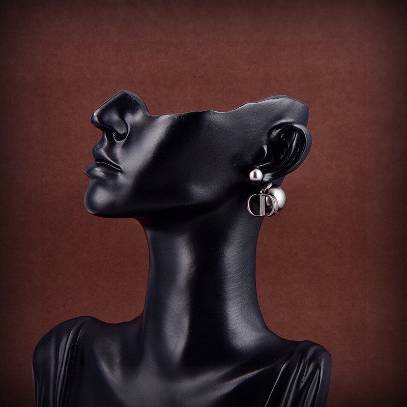 Dior Tribales Grey Pearl Earrings