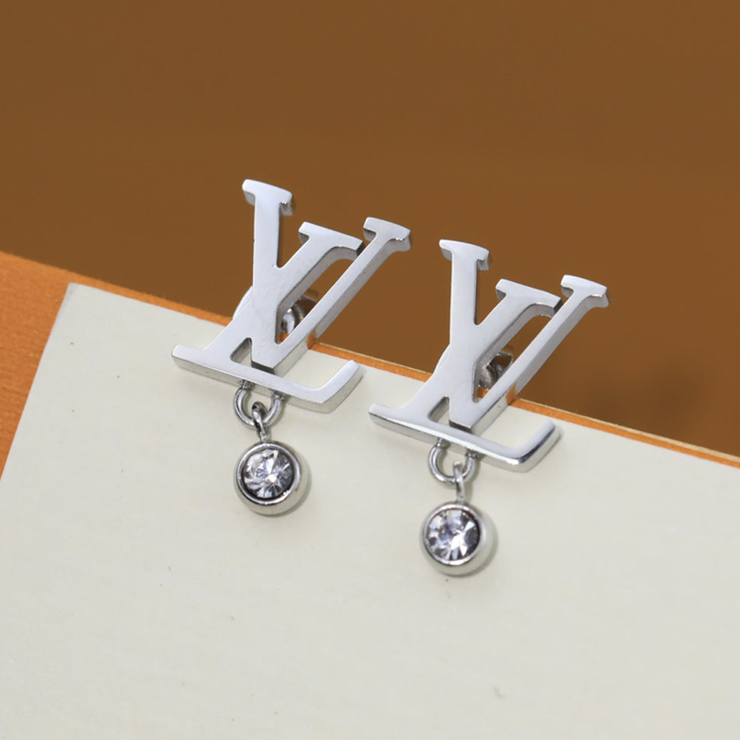 Louis Vuitton Diamond Earrings - 18K Gold