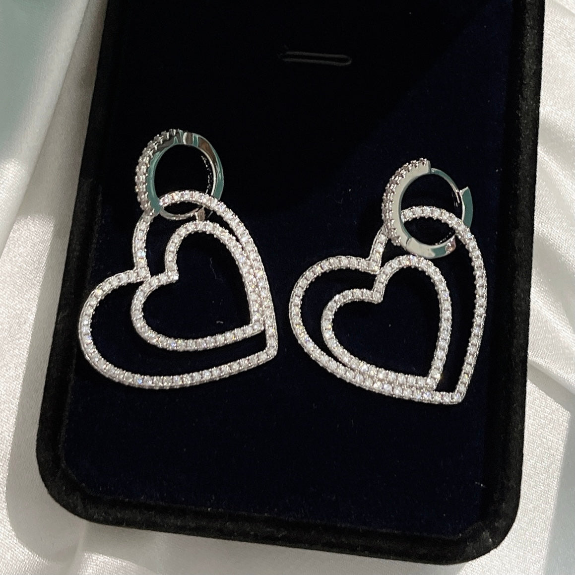 Tiffany Double Heart Diamond Earrings - 18K White Gold