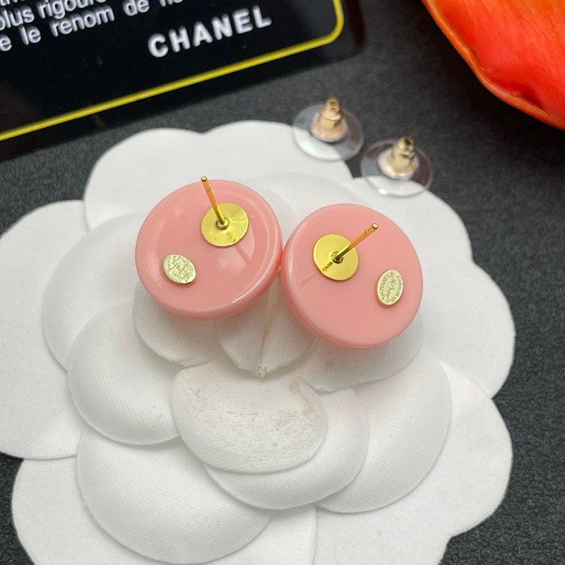 Chanel Pink Round Earrings - 18K Yellow Gold