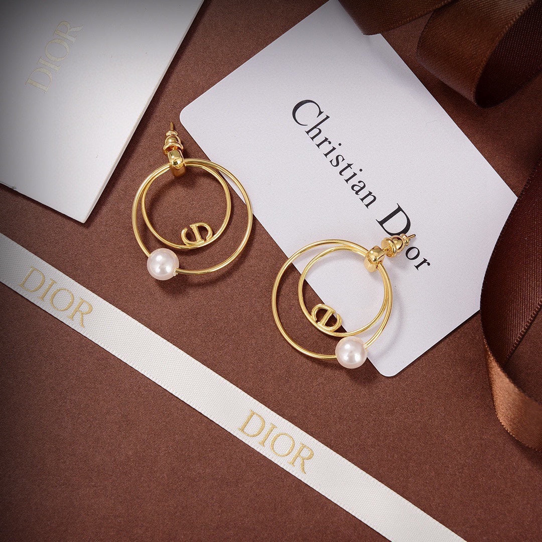 Dior Revolution Pearl Earrings