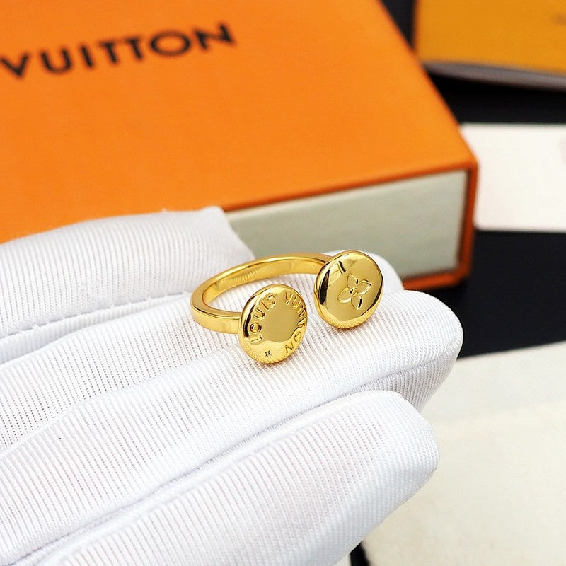 Louis Vuitton Studs Ring - 18K Gold